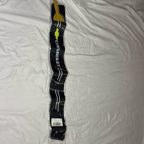 3/$20 Bundle & Save! Chevrolet logo stickers
4 total (2 x 24 inch, 2 x 16 inch) - Picture 2 of 3